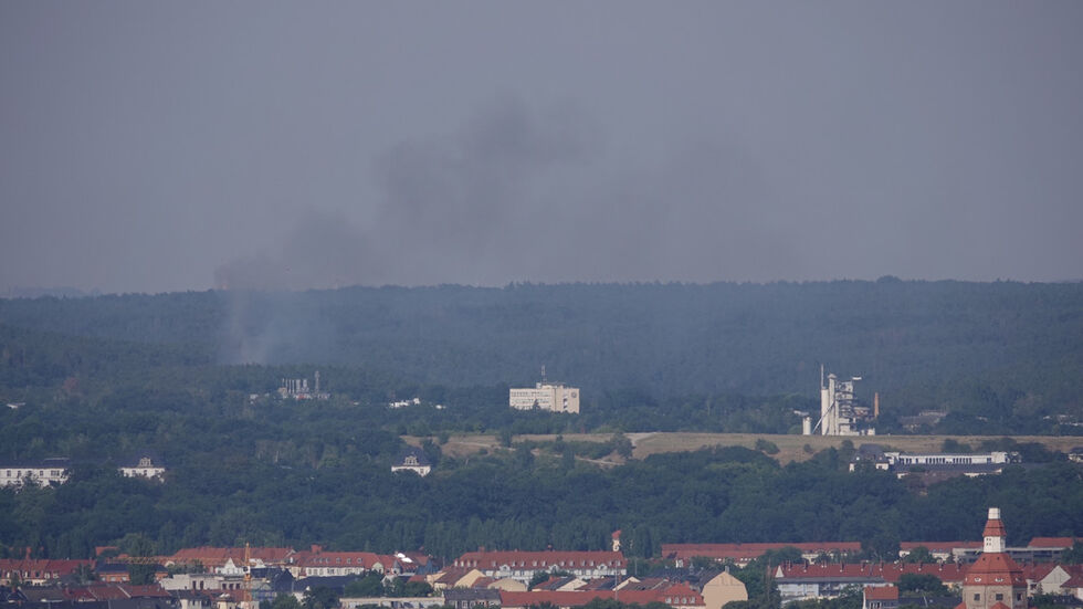 Rauchwolken über der Dresdner Heide waren weit zu sehen.