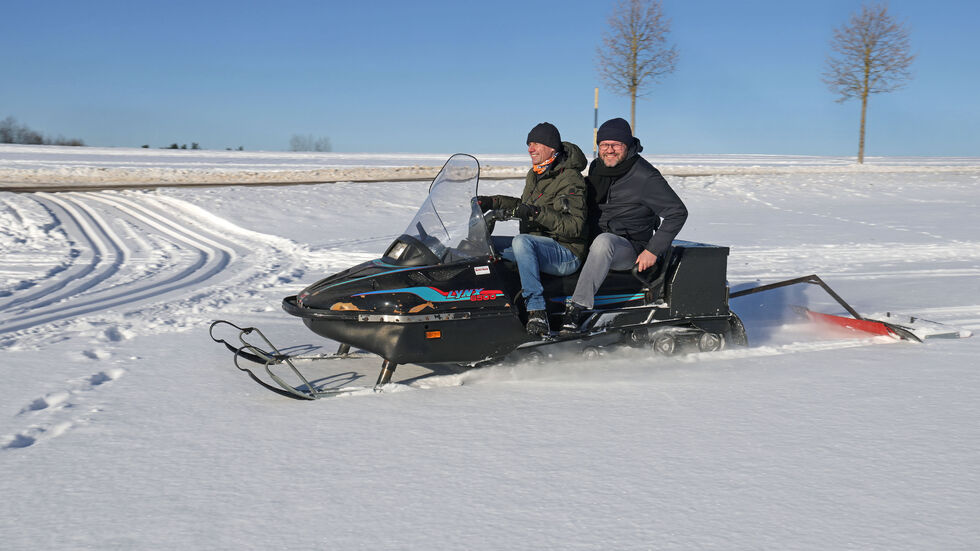 Thomas Sprunk mit Sozius Lars Kluge, OB von HOT