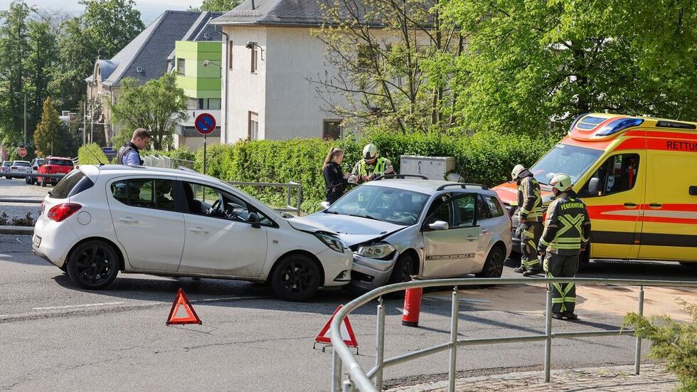 Ein Opel und ein Renault waren in den Unfall verwickelt. 
