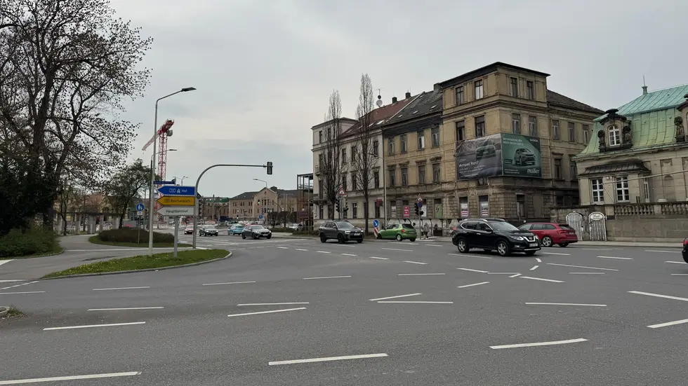Einmündung Reichenbacher Straße in die Humboldtstraße Einmündung Reichenbacher Straße in die Humboldtstraße