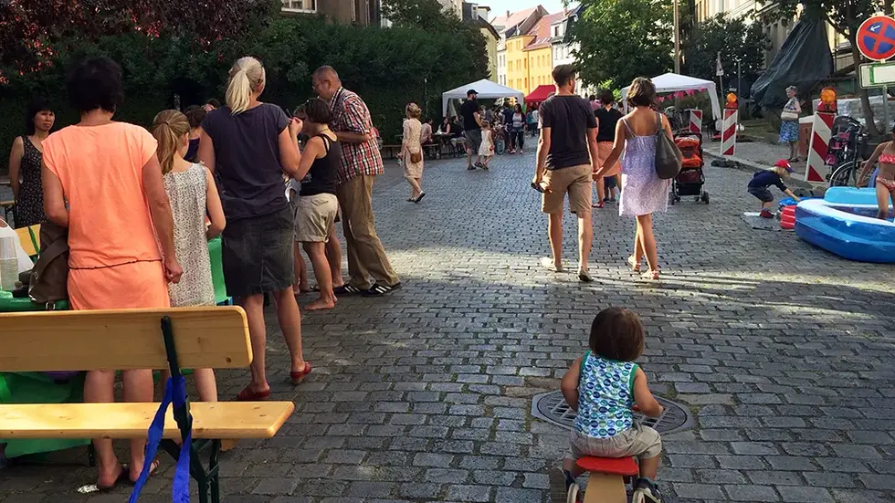 Das Bühlowstraßenmusikfestival im Osten der Messestadt ist beliebt bei großen und kleinen Leipzigern. Das Bühlowstraßenmusikfestival im Osten der Messestadt ist beliebt bei großen und kleinen Leipzigern.
