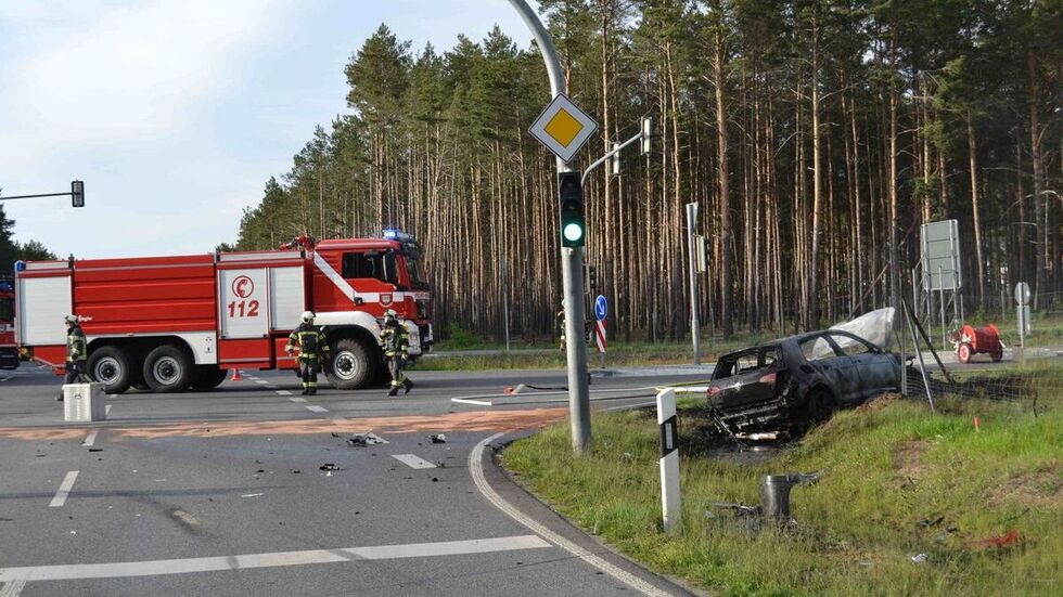 Die Kreuzung war für mehrere Stunden gesperrt.