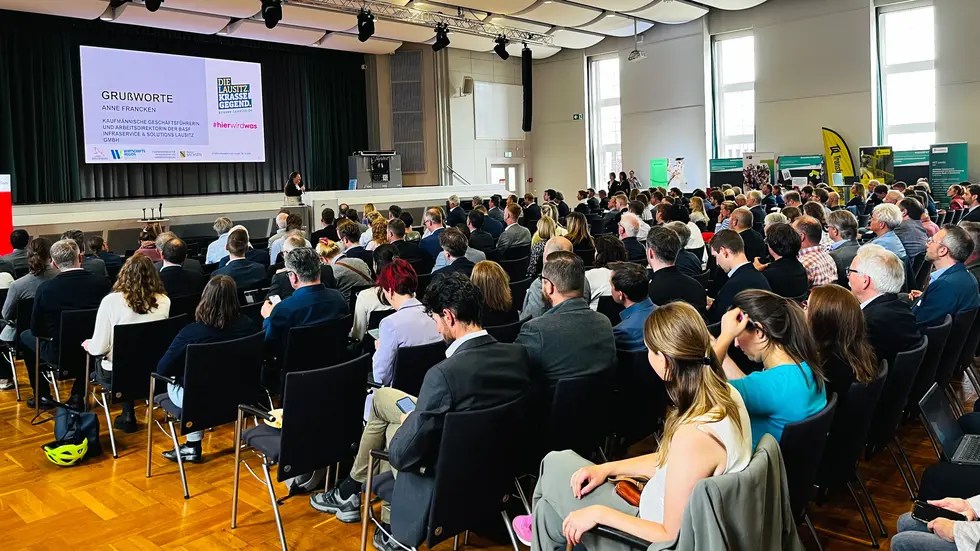 STARK-Netzwerktreffen im BASF Kulturhaus Schwarzheide STARK-Netzwerktreffen im BASF Kulturhaus Schwarzheide