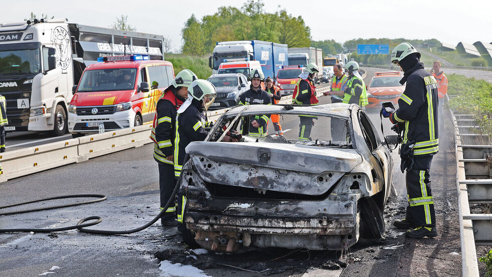 Von dem Fahrzeug ist nicht mehr viel übrig geblieben. 