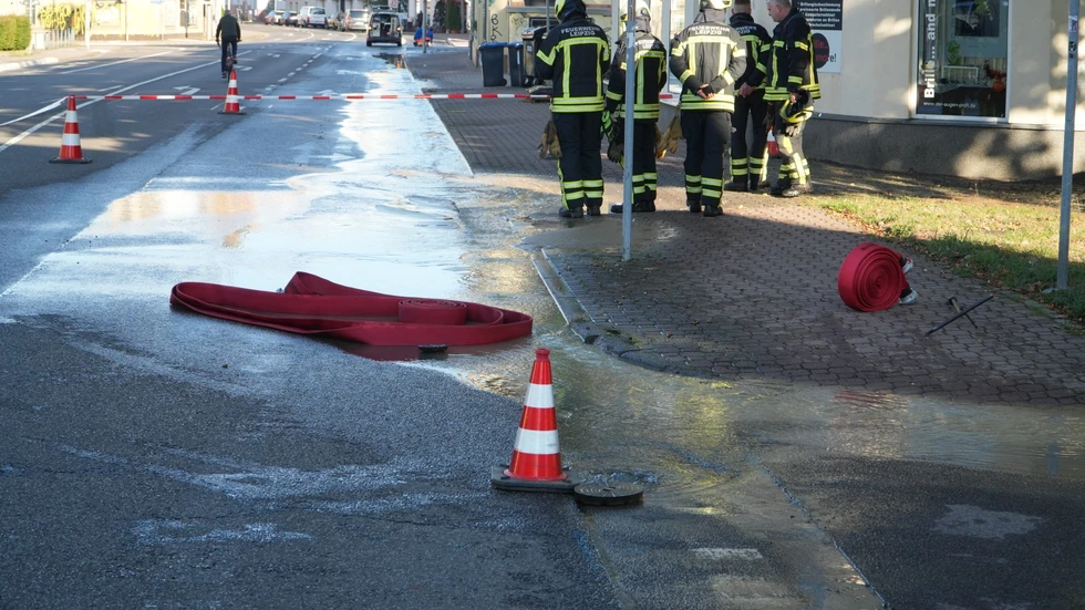 Wasserrohrbrüche können besonders in der Zeit, wenn es nachts fröstelt, auftreten. (Symbolbild aus der Muldenstraße)