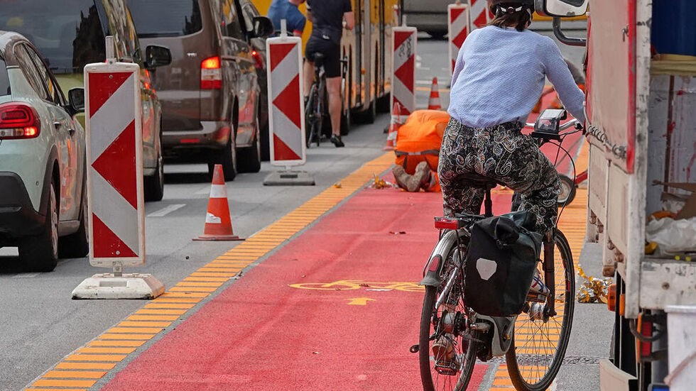 Am Sonntag (07.04.) wurden die Markierungen aufgetragen.