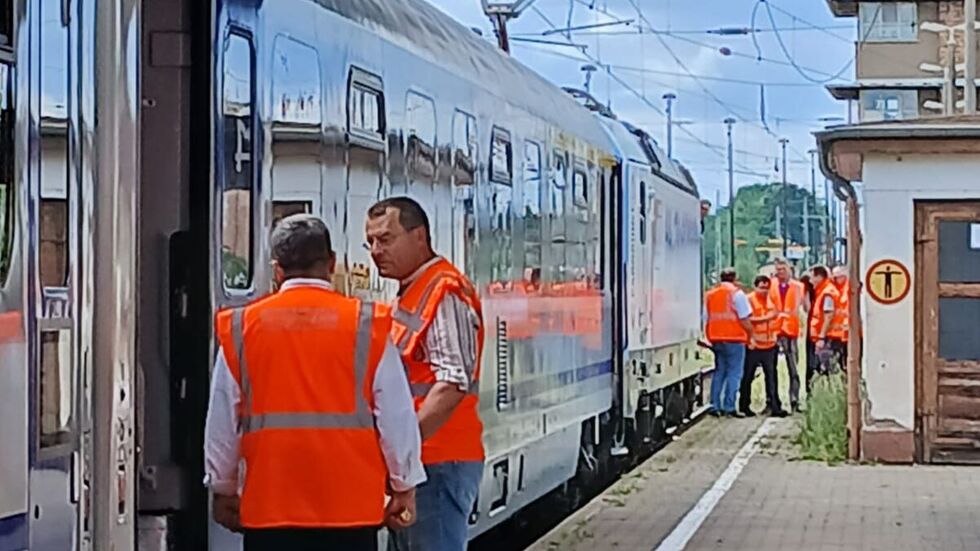 Der EC Leipzig - Breslau bei einem Testhalt in Hoyerswerda
