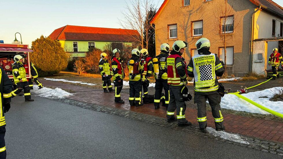 Die Einsatzkräfte vor Ort.