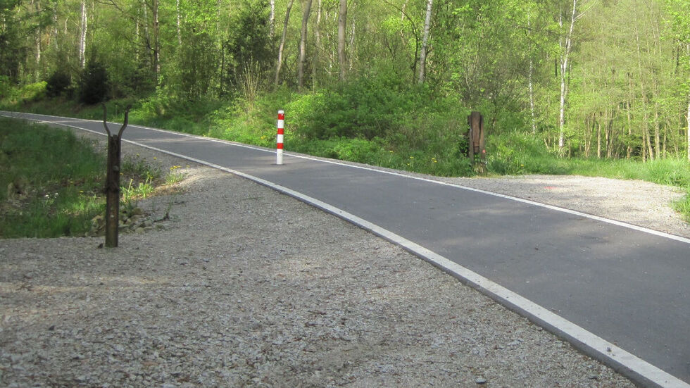 Der Abschnitt zwischen Aue und Wolfsgrün ist schon einige Jahre fertig.