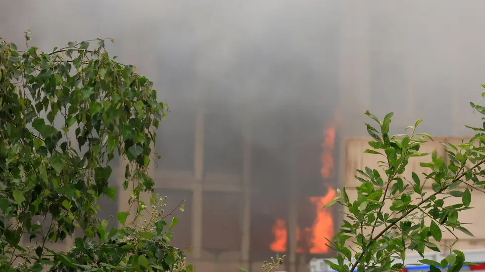 Feueralarm in Chemnitz: Auf dem Gelände eines Recyclingbetriebes an der Thalheimer Straße brennt es.