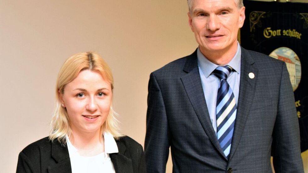 Maxi Josephine Wiedemann aus Doberlug-Kirchhain wurde als beste Fachverkäuferin in der Fachrichtung Bäckerei ausgezeichnet.