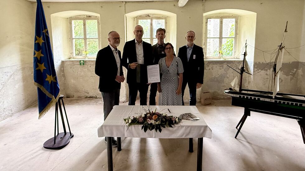 v-l.n.r.: Dr. Uwe Koch, OB Karsten Vogt, Lutz-Wolfram Reiter, OB Kathrin Uhlemann, Wieland Menzel