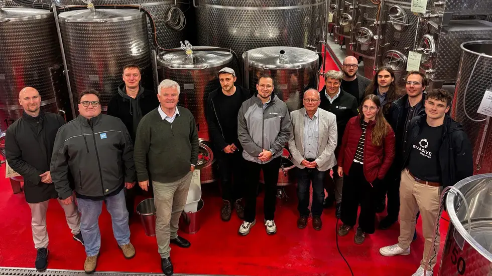 Das Kick-off des Forschungsprojekts fand am 9. Oktober im Weingut Schloss Proschwitz statt. Das Kick-off des Forschungsprojekts fand am 9. Oktober im Weingut Schloss Proschwitz statt.