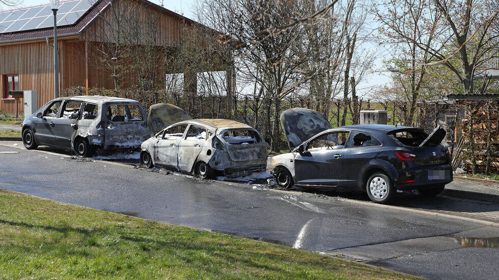 Der Ford S-Max, Ford Fiesta und Seat Ibiza.