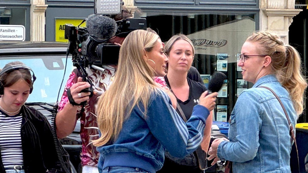 Sophia Thomalla beim Dreh auf dem Zwickauer Hauptmarkt