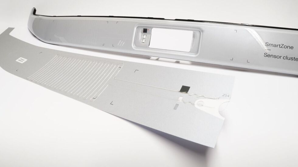 Die Fachleute vom Fraunhofer Institut haben es geschafft, Kabel schon beim 3-D-Druck in Bauteile zu integrieren. Die Fachleute vom Fraunhofer Institut haben es geschafft, Kabel schon beim 3-D-Druck in Bauteile zu integrieren.