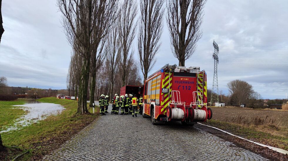 Die Feuerwehr beim Hochwassereinsatz zu Weihnachten 2023