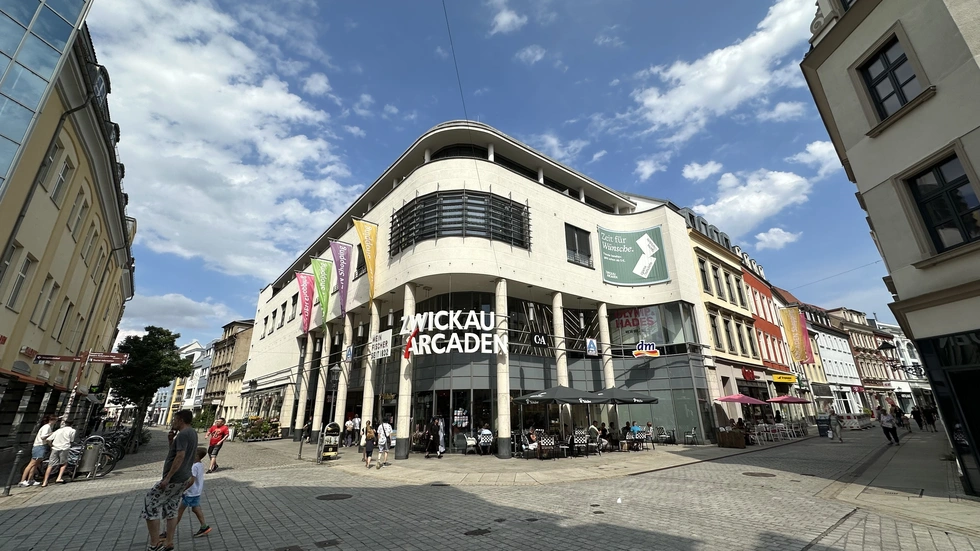 Arcaden-Eingang Magazinstraße Arcaden-Eingang Magazinstraße