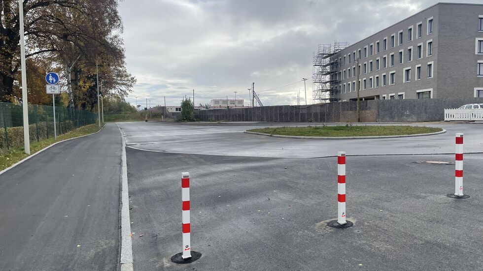 Ende der Sackgasse - nur Fußgänger haben eine Verbindung zur Bülaustraße Ende der Sackgasse - nur Fußgänger haben eine Verbindung zur Bülaustraße