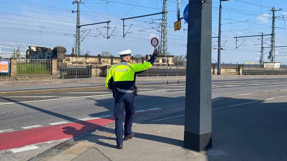 An der Marienbrücke wird wieder im Rahmen der Aktion "Respekt durch Rücksicht" kontrolliert.