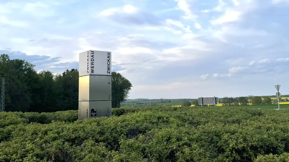 Hier, am Kreisverkehr in Werdau-Sorge, würde die Mitteltrasse weitergebaut werden, sollte Sachsen auf Zwickau und Werdau hören. Hier, am Kreisverkehr in Werdau-Sorge, würde die Mitteltrasse weitergebaut werden, sollte Sachsen auf Zwickau und Werdau hören.