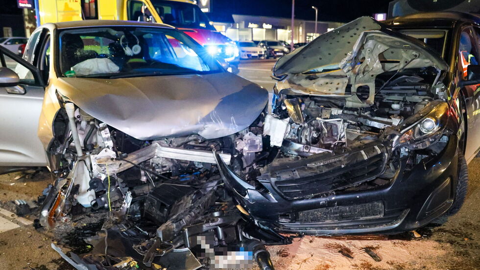 Der Unfall hatte vier Verletzte zur Folge.