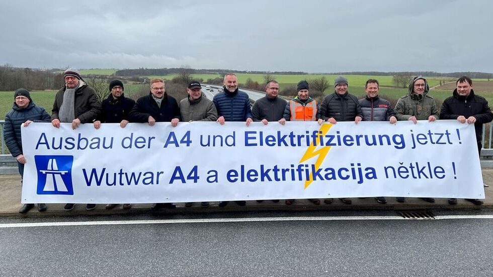 Die Unternehmerinitiative um den Bautzener CDU-Landtagsabgeordneten Marko Schiemann fordert Klarheit von der Politik zum Ausbau der A4 und der Elektrifizierung der Bahnstrecke Dresden-Görlitz.