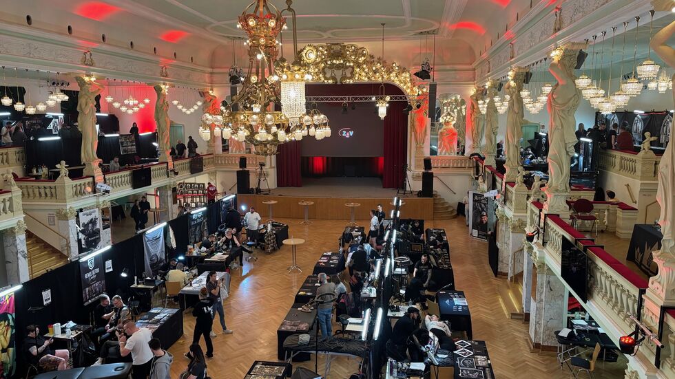 Die Neue Welt bildete mit ihrem Ambiente den Rahmen für die Körperkunst-Messe. Die Neue Welt bildete mit ihrem Ambiente den Rahmen für die Körperkunst-Messe.