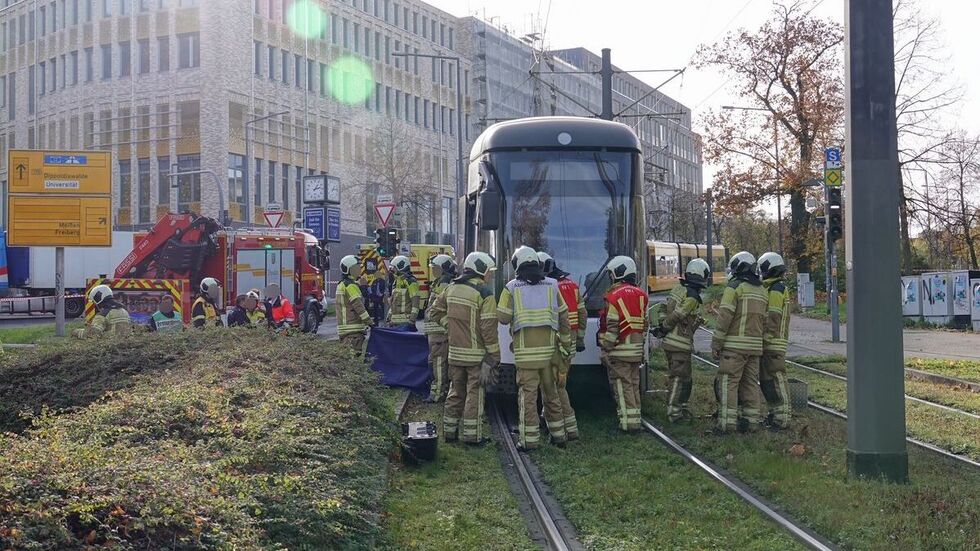 Die Einsatzkräfte vor Ort. 