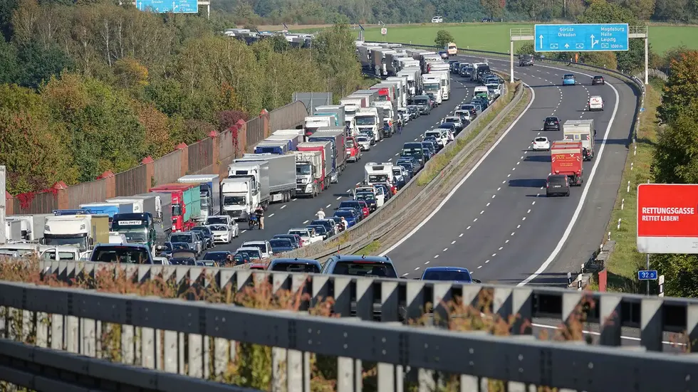 Der Unfall sorgte für einen 20 Kilometer langen Stau