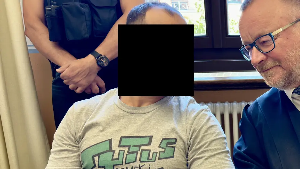 Der Afghane Z. mit seinem Verteidiger