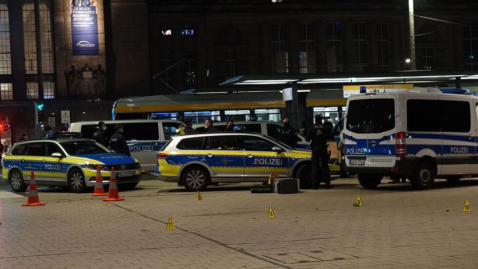 Streifenwagen am Leipziger Hauptbahnhof (Symbolbild).