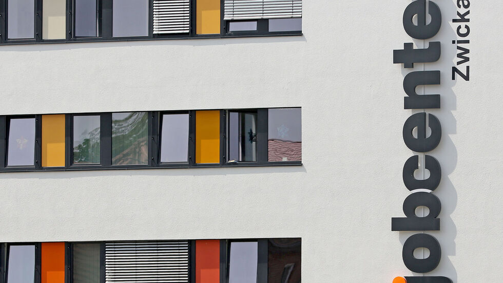 Immer mehr Ukrainer melden sich bei den Jobcentern (Symbolbild)