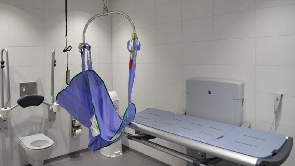 Solche eine "Toilette für Alle" steht jetzt auch in Chemnitz.