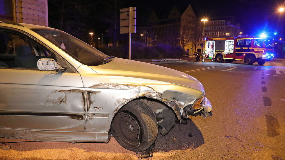 Am Fahrzeug entstand ein Totalschaden.
