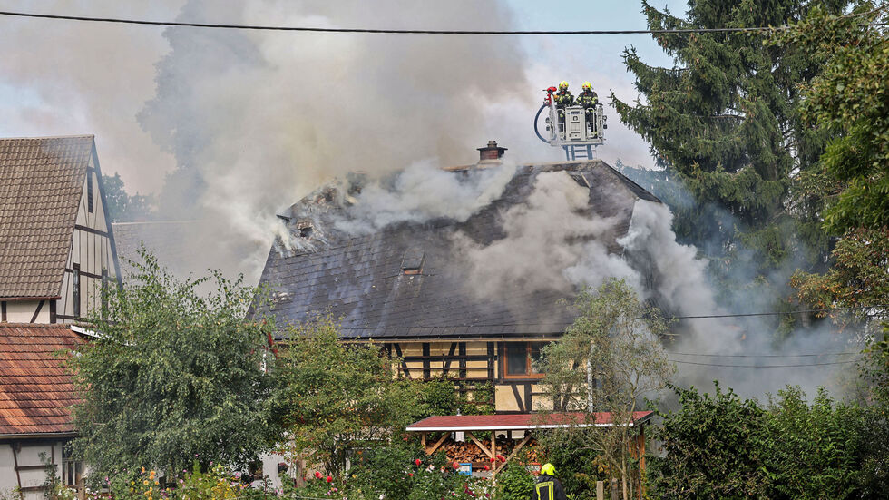 Das Fachwerkhaus, zu dem die Feuerwehren ausrückten, steht im Oberdorf.