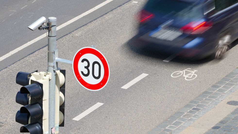 Lange war das Terrassenufer gesperrt. Ab Mittwoch sollen hier wieder Autos rollen.