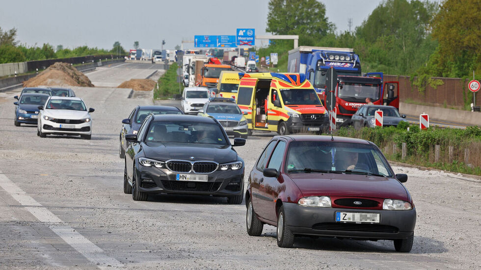Einige Autofahrer fuhren unerlaubt durch die Baustelle. 