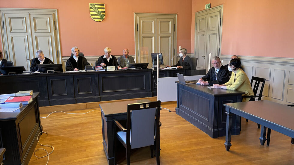 Der Mordprozess wird von Richter Klaus Hartmann geleitet. 