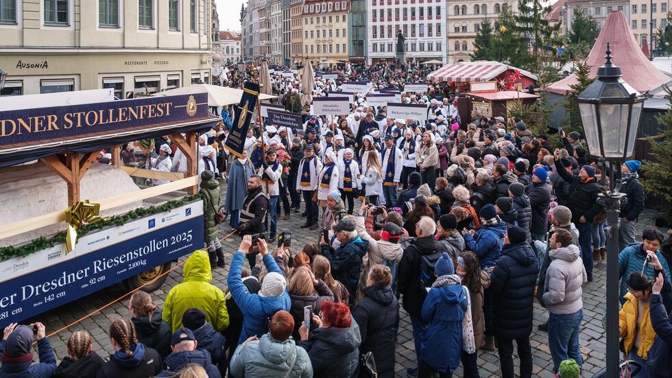 Festumzug am Dresdner Neumarkt