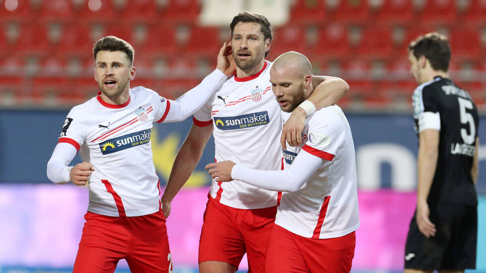 Ronny König hier nach seinem 2:0 gegen Verl im März 2021. Endstand war 3:0. Am Samstag soll es möglichst wieder ein Dreier werden. 