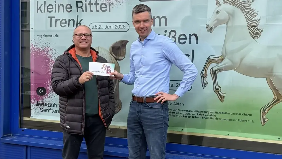 Intendant Daniel Ris (l.) und SANA-Geschäftsführer Björn Hentschel (r.)