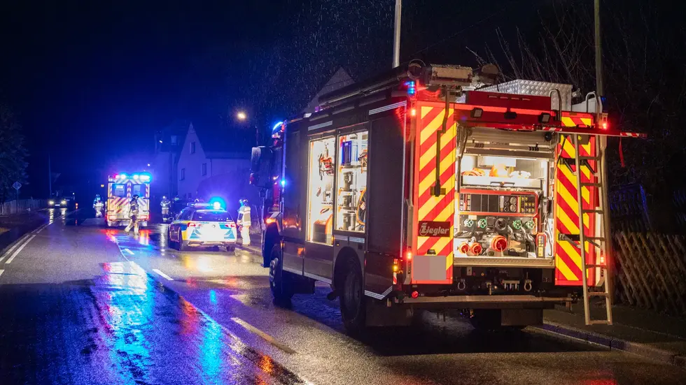 Die B169 war nach dem Unfall kurzfristig komplett dicht. Die B169 war nach dem Unfall kurzfristig komplett dicht.