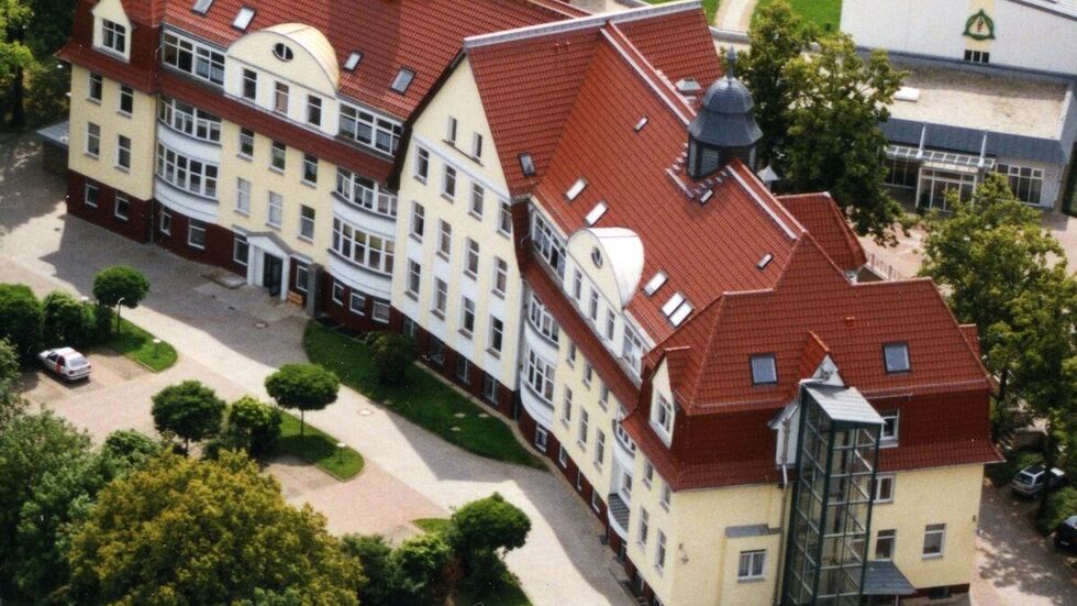 Das Haupthaus des Asklepios Fachklinikums in Wiesen