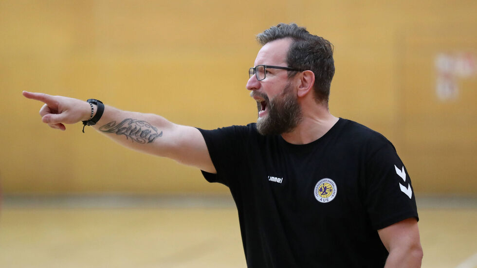 EHV-Trainer Staphan Just kann mit dem Start in die Saison nicht zufrieden sein.