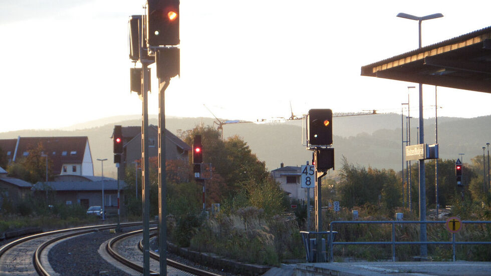 Die Signale für die Elektrifizierung der Bahnstrecke Dresden-Bautzen-Görlitz stehen weiter auf Rot