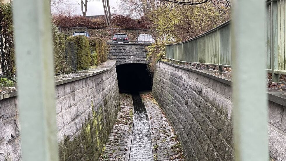 Auslauf der Überwölbung vom Mittelgrundbach an der Bachstraße