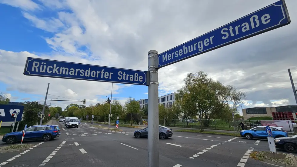 Auf dieser Kreuzung ist der Unfall passiert. Auf dieser Kreuzung ist der Unfall passiert.