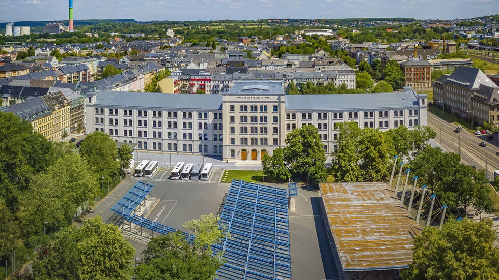 Die TU Chemnitz plant, auf dem Gelände des Busbahnhofs ein Gebäude für das Lehramtsstudium errichten zu lassen. 