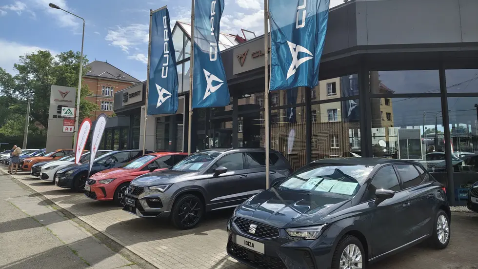 Am Freitag wurden die Autohaus-Kunden zu einem Event eingeladen. Am Freitag wurden die Autohaus-Kunden zu einem Event eingeladen.
